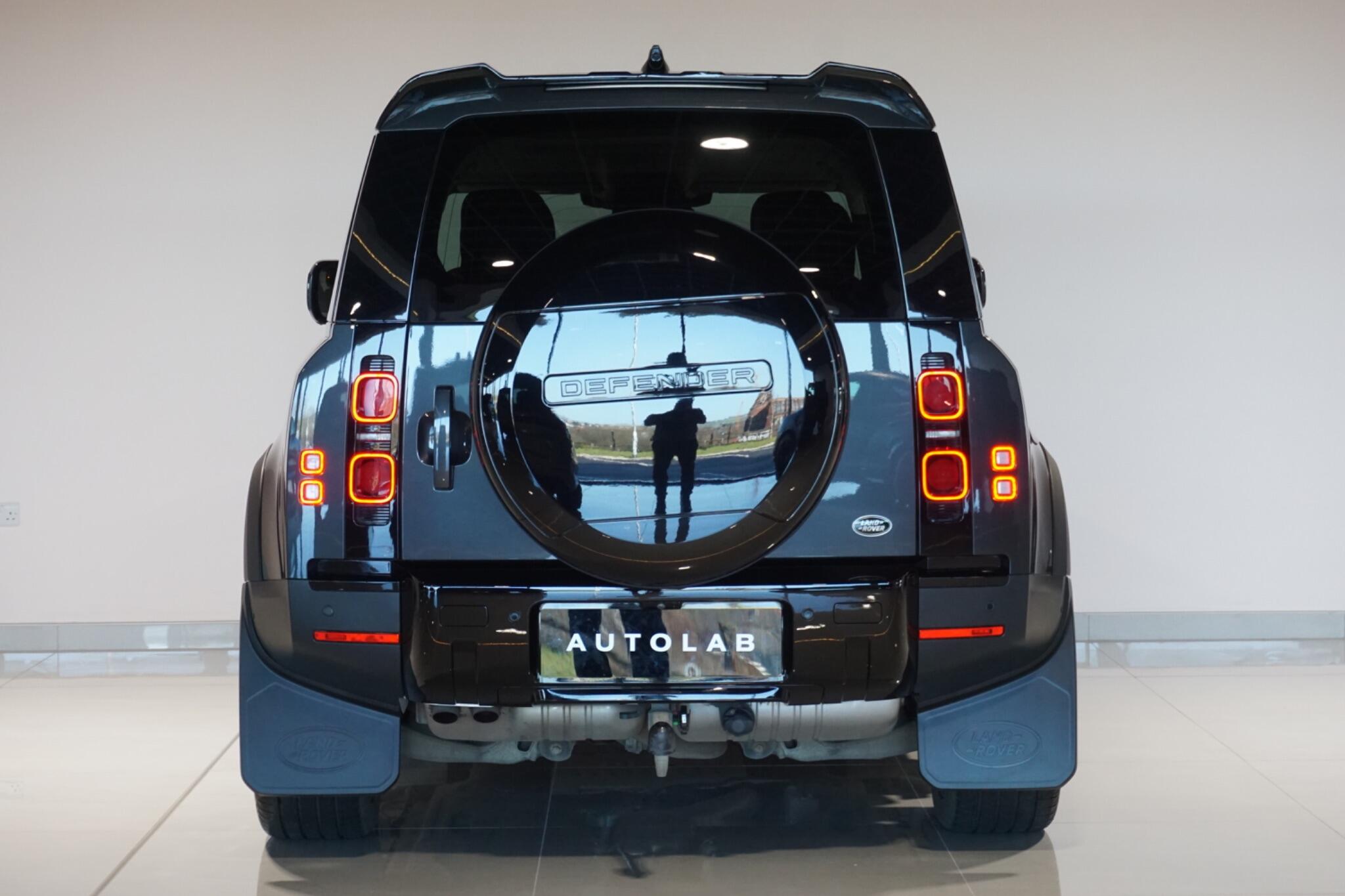 Land Rover Defender 110 3.0 D300 MHEV HSE Hard Top SUV 5dr Diesel Auto 4WD MWB Euro 6 (s/s) (300 ps)